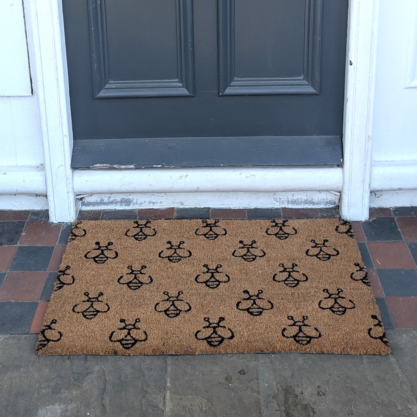 Country Chic Coir Door Mat with Repeating Bumble Bee Pattern | 75cm x 45cm | Durable, Slip-Resistant, and Eco-Friendly