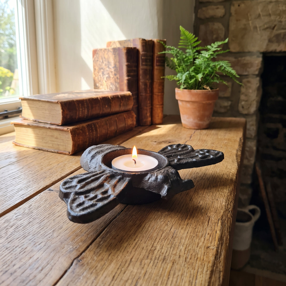 Cast Iron Tea Light Holder - Bee